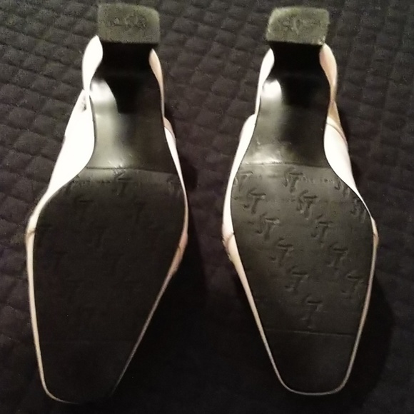 Dress Shoes - Picture 2 of 4